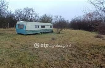 Eladó Baracskai lakóövezeti telek hirdetés (76379124)