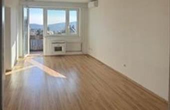 Eladó Budapest II. kerületi csúsztatott zsalus lakás hirdetés (32563739)