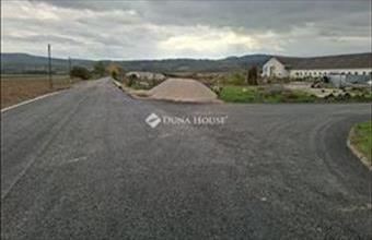 Eladó Nyergesújfalui külterületi telek hirdetés (99535339)