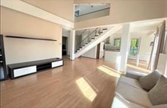 Kiadó Győrújfalui ikerház hirdetés (32695639)