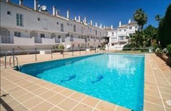 Eladó Spanyolországi sorház hirdetés (35363346)