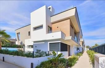 Eladó Spanyolországi ikerház hirdetés (73752326)