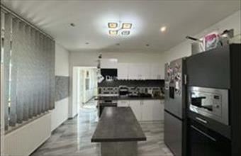 Eladó Pilisi családi ház hirdetés (77373628)