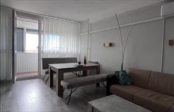 Eladó Pécsi panel lakás hirdetés (99293528)