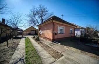 Eladó Újszilvási családi ház hirdetés (37689452)