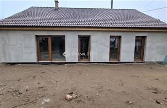 Eladó Erdőkertesi családi ház hirdetés (73662543)