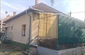 Eladó Taksonyi családi ház hirdetés (33649597)