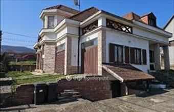 Eladó Tahitótfalui családi ház hirdetés (42743981)