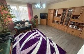 Eladó Tiszakécskei családi ház hirdetés (42591976)