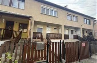 Eladó Váci sorház hirdetés (19252247)