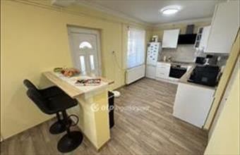 Eladó Tiszakécskei családi ház hirdetés (28732778)