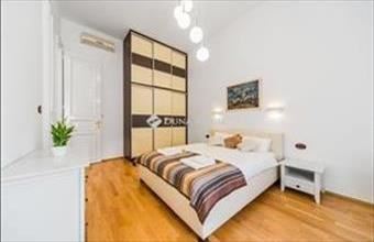 Eladó Budapest VI. kerületi tégla lakás hirdetés (69653445)