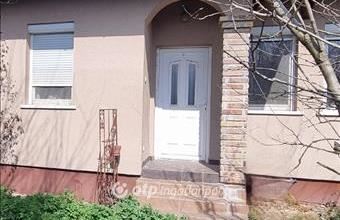 Eladó Gyömrői tégla lakás hirdetés (37452258)