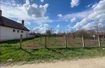 Eladó Berettyóújfalui lakóövezeti telek hirdetés (84693414)