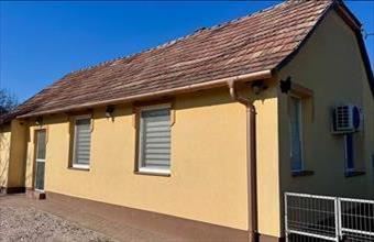 Eladó Sárkeresztesi családi ház hirdetés (64248224)