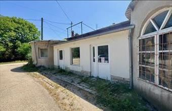 Eladó Polgárdi üzlethelyiség utcafronton hirdetés (85649781)