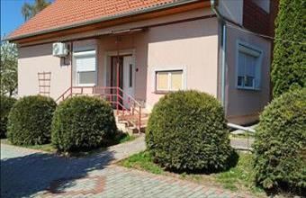 Eladó Siklósi családi ház hirdetés (46875727)