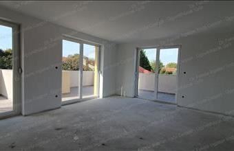 Eladó Komáromi tégla lakás hirdetés (73239196)