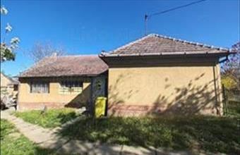 Eladó Holládi családi ház hirdetés (86589348)