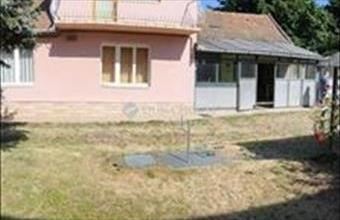 Eladó Fóti családi ház hirdetés (84539813)