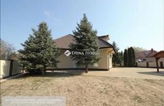 Eladó Kecskeméti ikerház hirdetés (67554437)