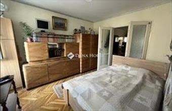 Eladó Budapest XIV. kerületi csúsztatott zsalus lakás hirdetés (75543723)