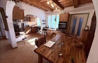 Eladó Újudvari családi ház hirdetés (65759544)