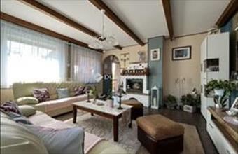 Eladó Balatonfűzfői családi ház hirdetés (24844734)