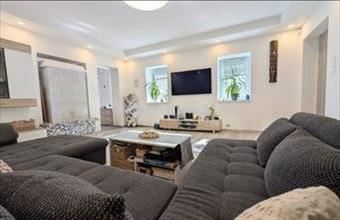 Eladó Balatonkeresztúri családi ház hirdetés (19343755)