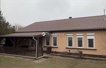 Eladó Táborfalvai családi ház hirdetés (27944316)