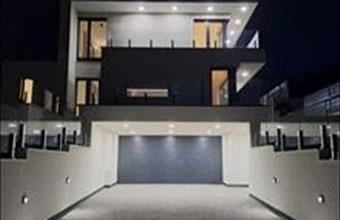 Eladó Budapest III. kerületi családi ház hirdetés (55363177)