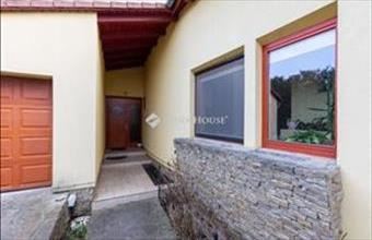 Eladó Csomádi családi ház hirdetés (94763799)