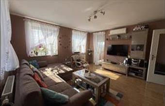 Eladó Veszprémi tégla lakás hirdetés (38399439)