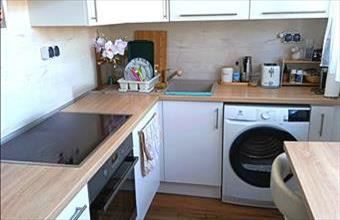 Eladó Almásfüzitői panel lakás hirdetés (39295776)