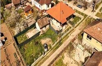 Eladó Váci családi ház hirdetés (33348383)