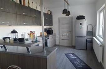 Eladó Komáromi családi ház hirdetés (37935494)