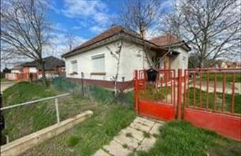 Eladó Alattyáni családi ház hirdetés (24433743)