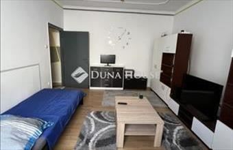 Eladó Várpalotai tégla lakás hirdetés (91448564)