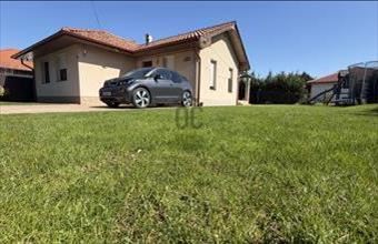 Eladó Kecskeméti családi ház hirdetés (99334294)