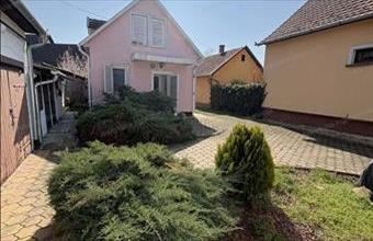 Eladó Gyulai családi ház hirdetés (76333844)