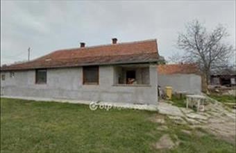 Eladó Orosházai családi ház hirdetés (37345292)