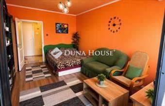 Eladó Váci tégla lakás hirdetés (33549633)