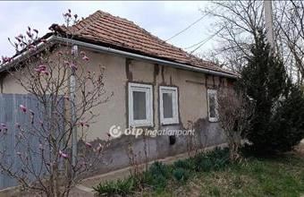 Eladó Jászfényszarui családi ház hirdetés (93472943)