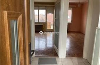 Eladó Kecskeméti tégla lakás hirdetés (73453333)