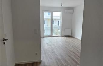 Kiadó Debreceni panel lakás hirdetés (23952325)