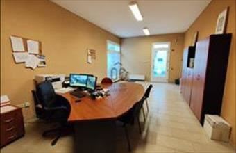 Eladó Kecskeméti iroda irodaházban hirdetés (37597848)