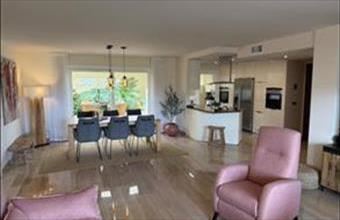 Eladó Spanyolországi tégla lakás hirdetés (96422743)