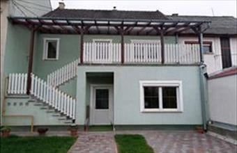 Kiadó Váci családi ház hirdetés (94575894)