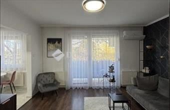 Eladó Debreceni csúsztatott zsalus lakás hirdetés (74334619)