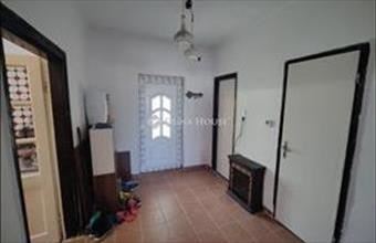 Eladó Úri családi ház hirdetés (54745473)